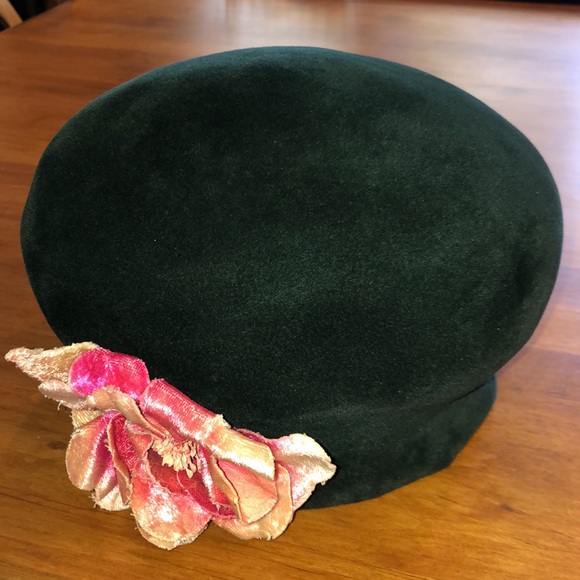 TOSCA Vintage Felt Bubble Hat Forest Green w/ Pink Velour Flower Made in Italy main image 5